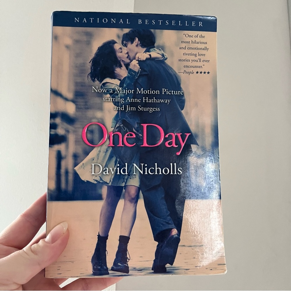 📚 4/25$ 📚 One Day by David Nicholls Paperback Book | Booktok